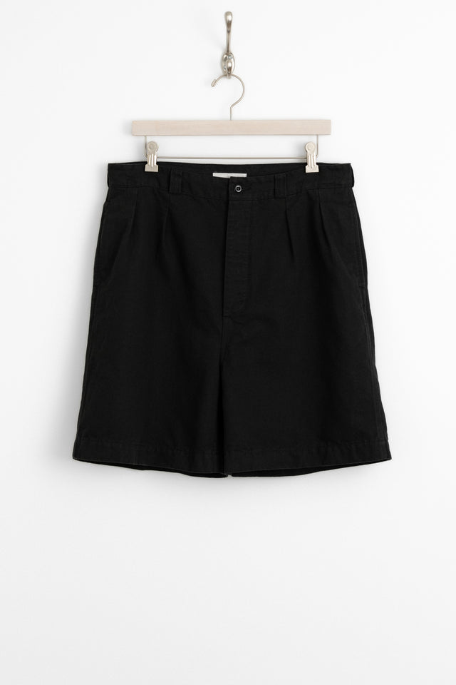 HATSKI Cotton / Linen Twill Pleated Thigh Wide Fit Shorts Black Perfect Circle men's seasonal and consignment online fashion shop