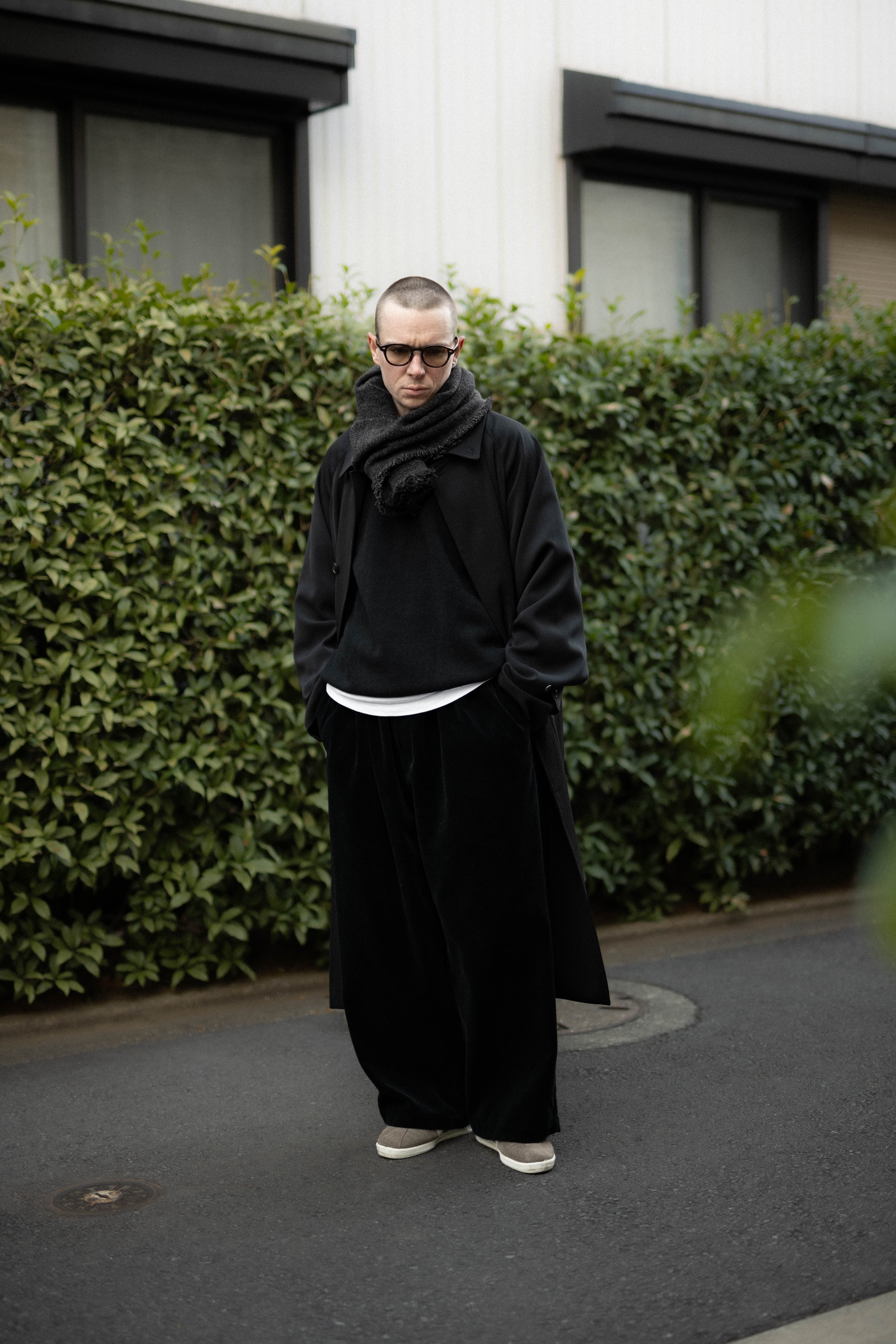 COMOLI, Wool Gabardine Balmacaan Coat Black, Size 2 – Perfect Circle