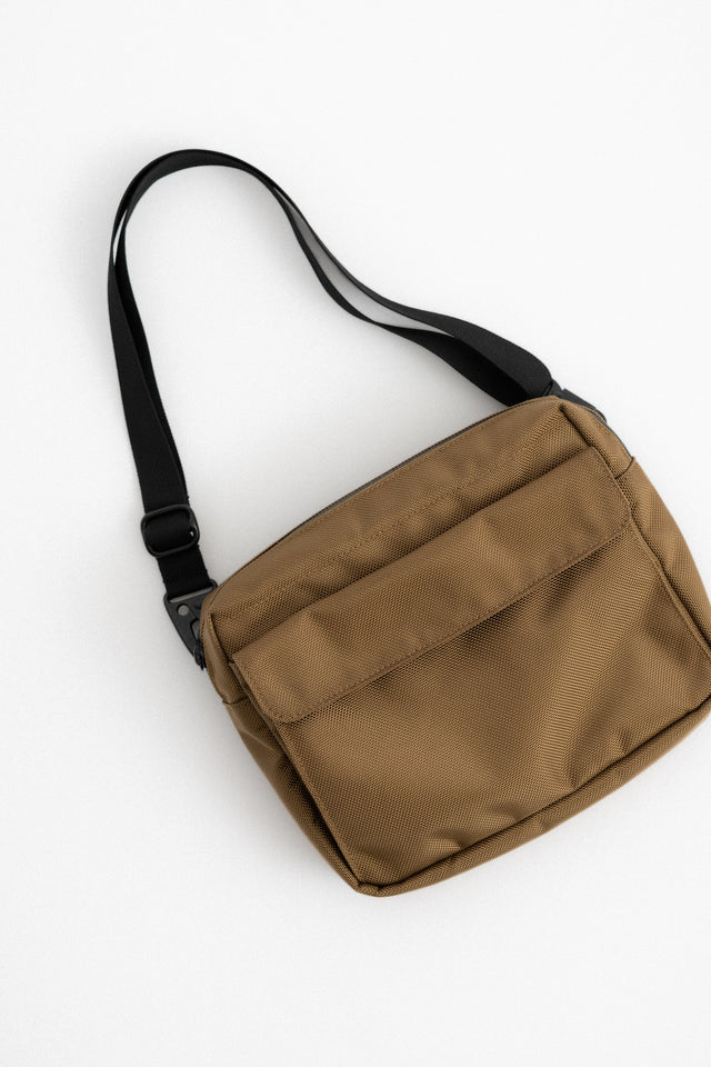 MAKR, Prism Sacoche Large, Coyote Perfect Circle men's seasonal & consignment fashion shop