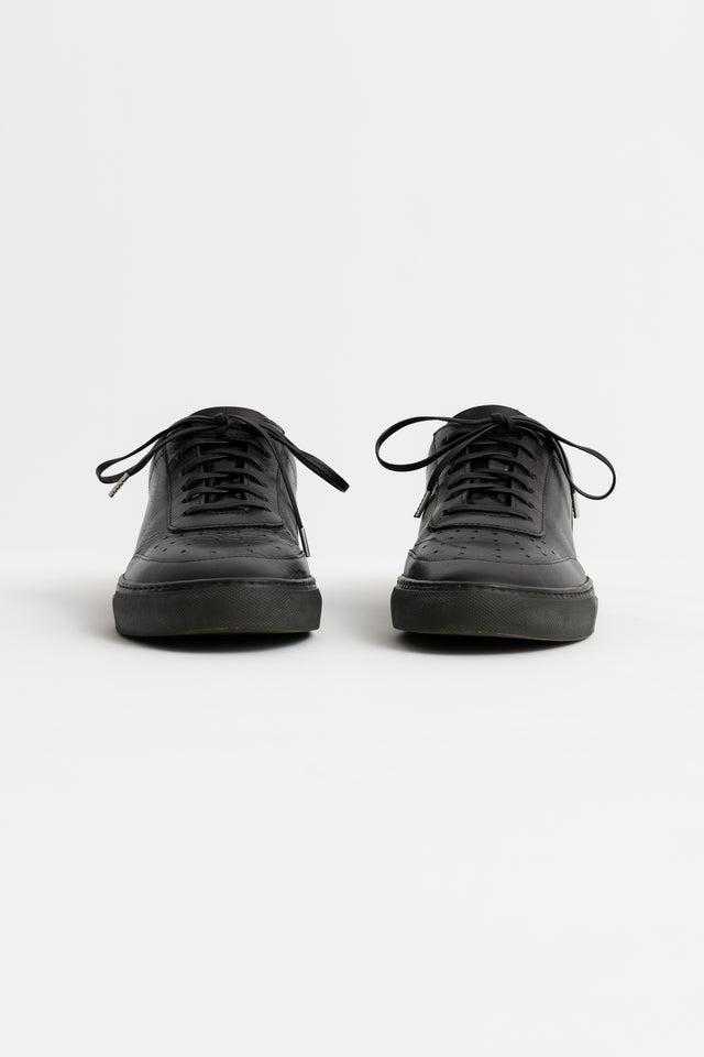 Polyploid, Smooth Grain Leather Low Cut Sneaker Black, Size 42 Perfect Circle Men's Seasonal & Consignment Fashion Shop