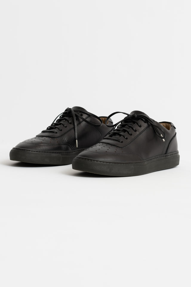 Polyploid, Smooth Grain Leather Low Cut Sneaker Black, Size 42 Perfect Circle Men's Seasonal & Consignment Fashion Shop