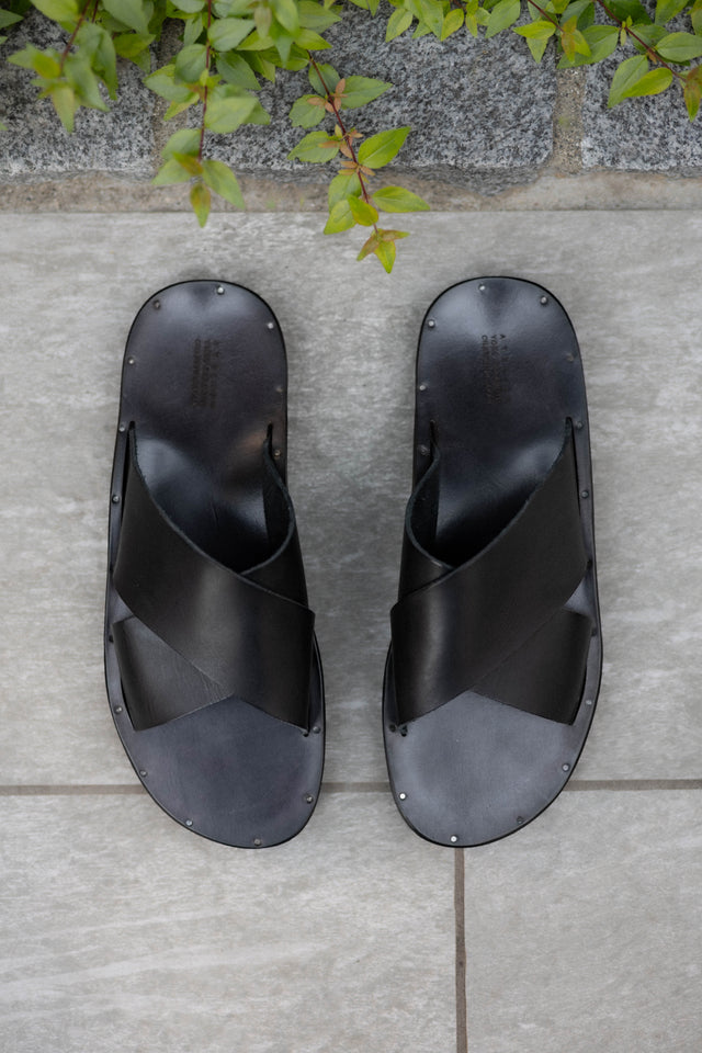 Yoko Sakamoto, Leather Footbed Sandals, Size 27.5